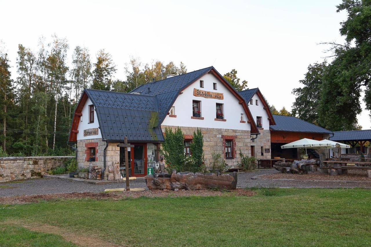 Penzion Sterbova Vila Hotel Bila Tremesna Luaran gambar